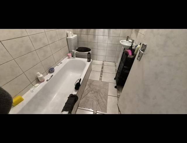 4 BEDROOM HOUSE FOR SALE IN FLORIDA PARK